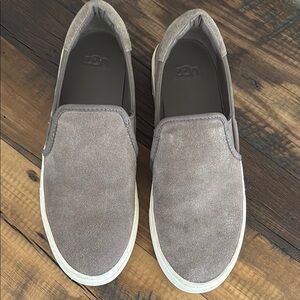 Ugg Women's Jass Loafers Size 8 Gray Suede Slip On Sneakers
